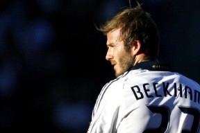fifa-王者归来！德约科维奇新规首秀惊艳全场，切尔西观众陷入疯狂
